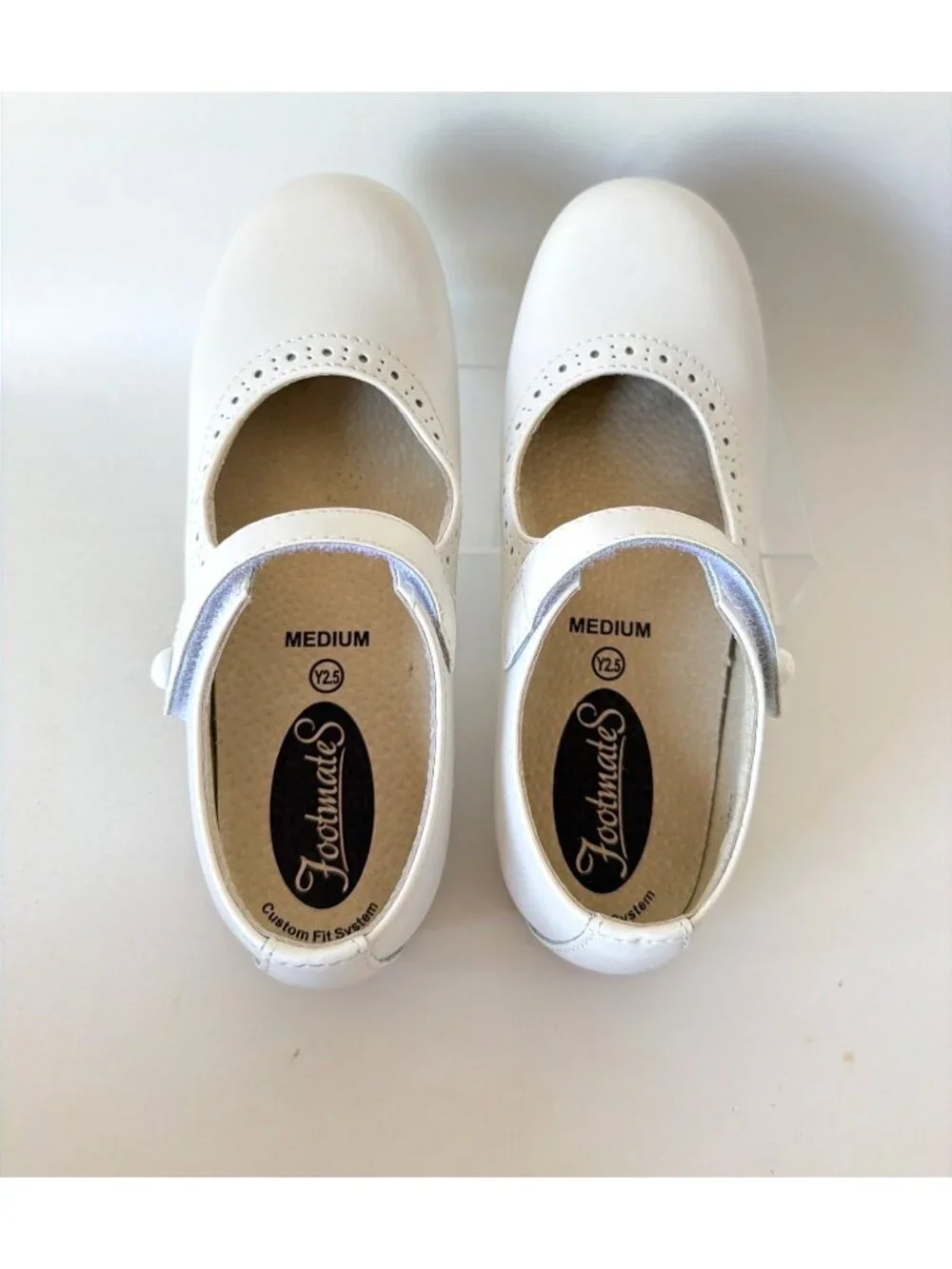 Footmates  Emma Mary Jane Girls  Size Y 2.5